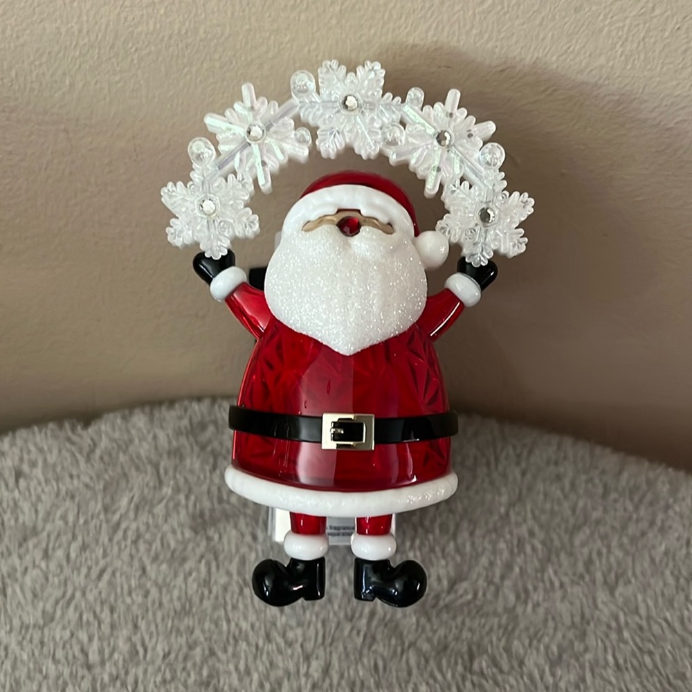 Bath and body works Santa Claus plug in